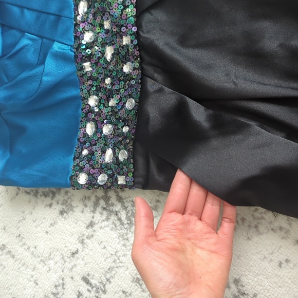 Jeweled blue/black dress | size 5 - Picture 2 of 8